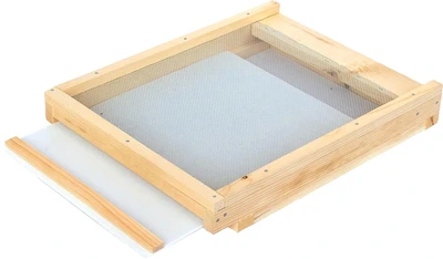 Screened Bottom Board With Mite Trap Drawer