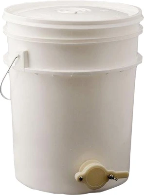 Plastic Pail With Gate - 5 Gallon